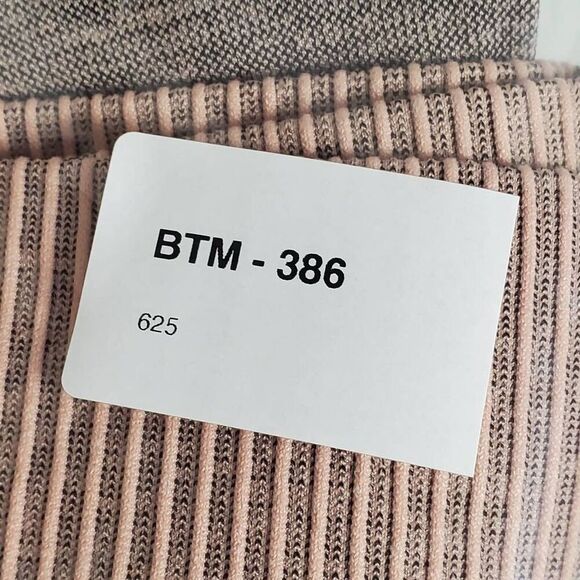 Victoria’s Secret PINK Active Women’s Leggings Size L Rose Pink Seamless Stretch - Picture 10 of 10